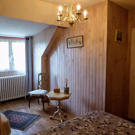Les Ombrages Alojamento de Acomodação e Pequeno-almoço Sainte-Scolasse-sur-Sarthe